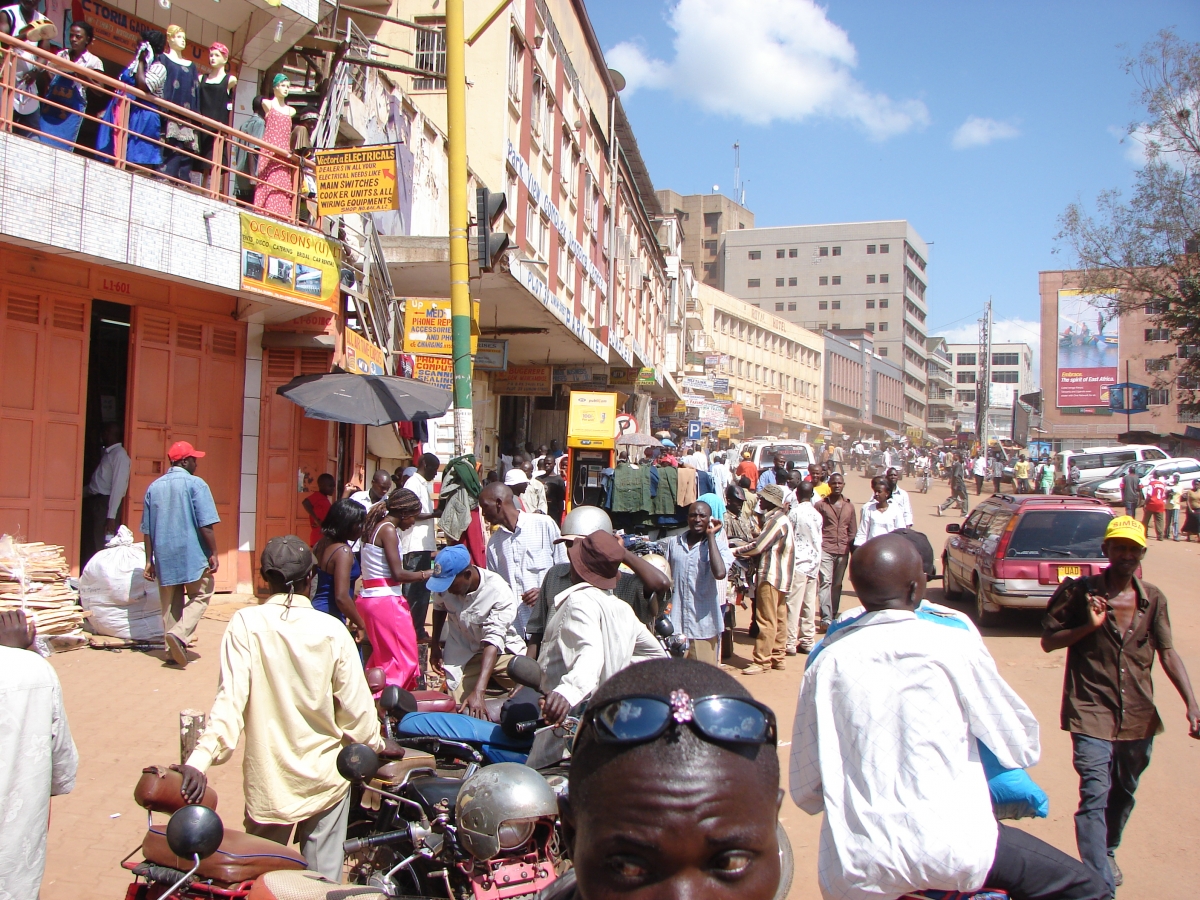 32 Street Scene Kampala 1