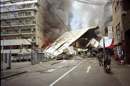 Kobe 1995 Earthquake 07